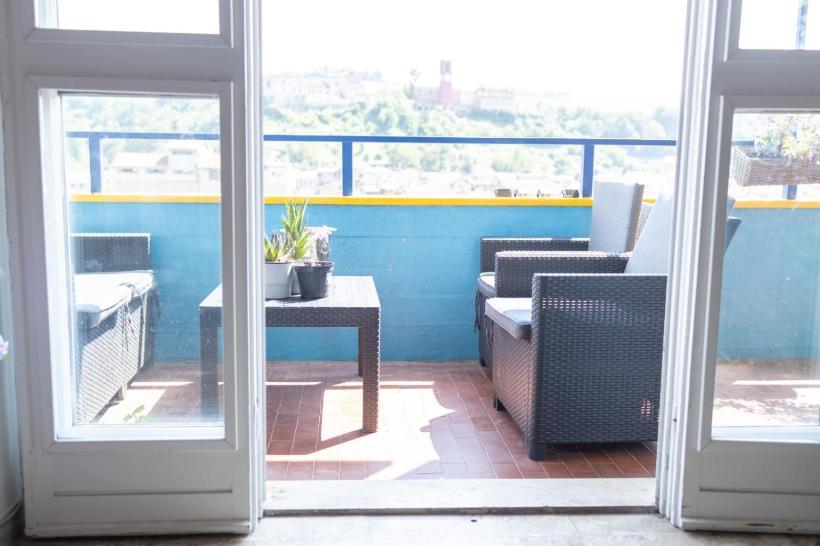 Affordable 3 Roms Appartment With Special Price Summer 2025 Дольяни Экстерьер фото